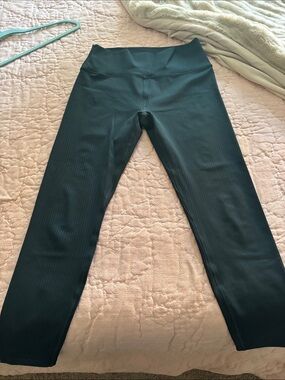 Womens Vuori Leggings in Dark Teal